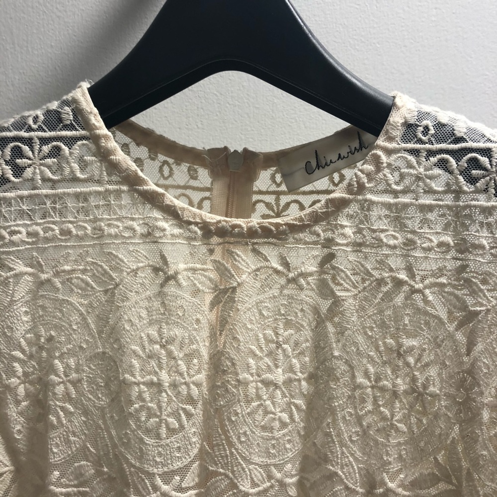 Lace midi dress -size S